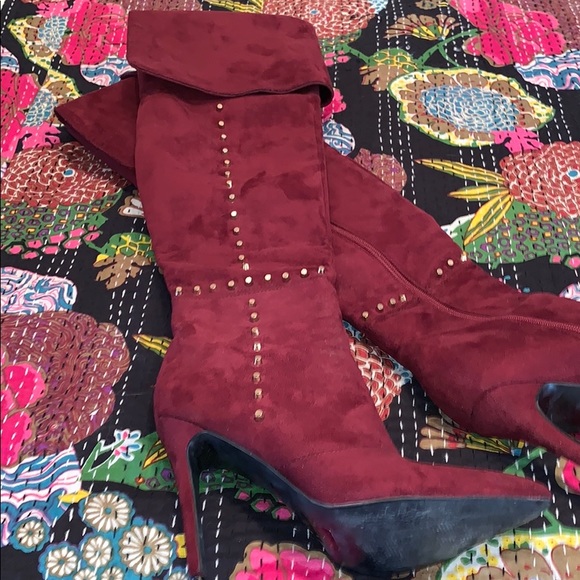 Simmi Over the knee boot - Picture 2 of 7